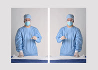 Les robes de chambre jetables non toxiques empêchent l'infection croisée pour le traitement médical fournisseur